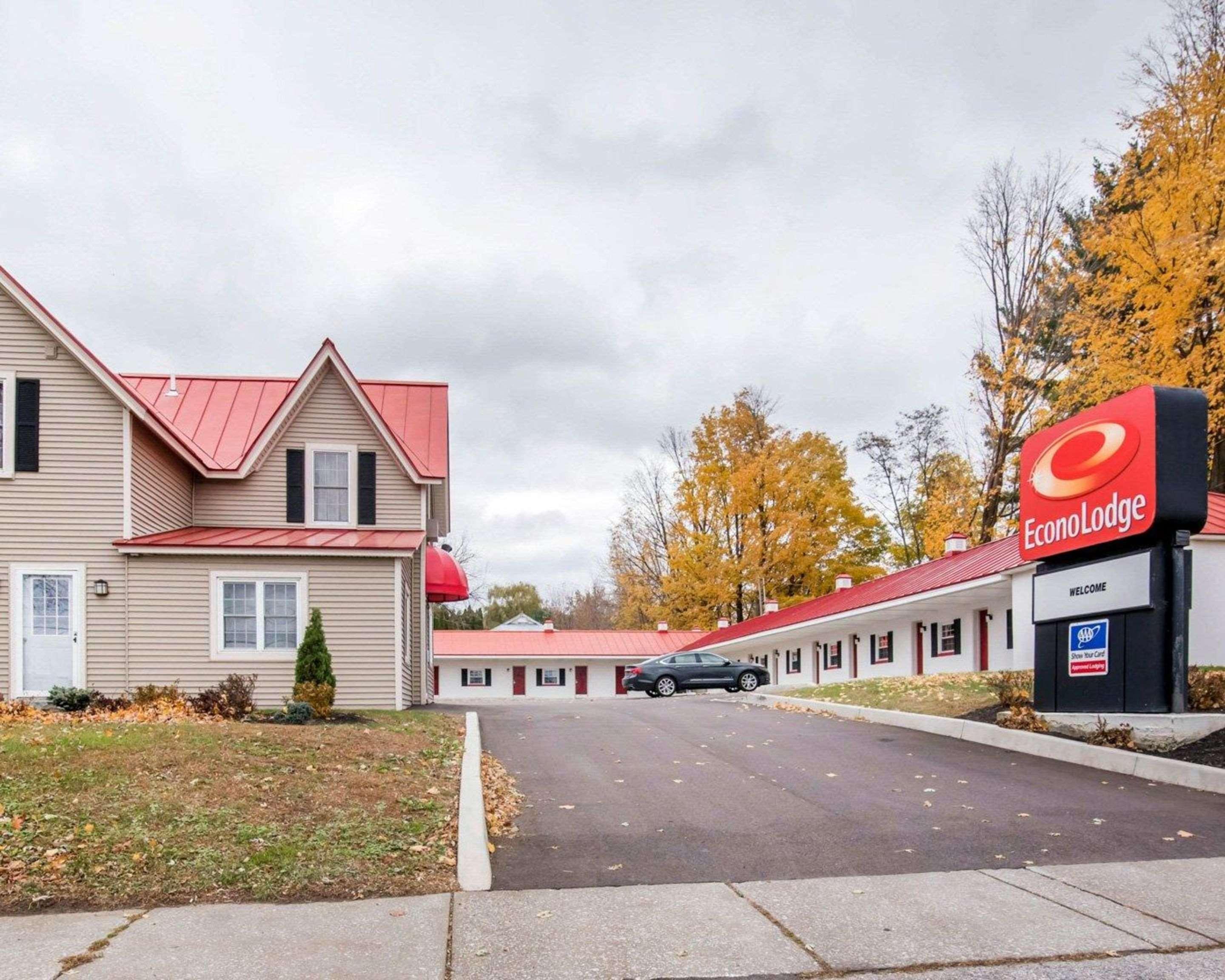 Econo Lodge St Albans Town Σεντ Άλμπανς Εξωτερικό φωτογραφία